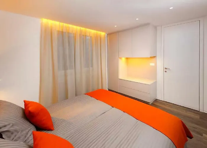 ★ Exclusive ★ Free Garage ★ Appartement *