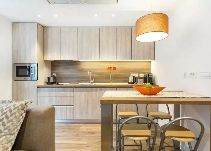 ★ Exclusive ★ Free Garage ★ Appartement *