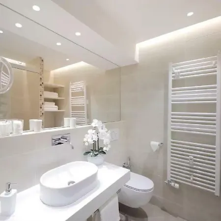 ★ Exclusive ★ Free Garage ★ * Liubliana